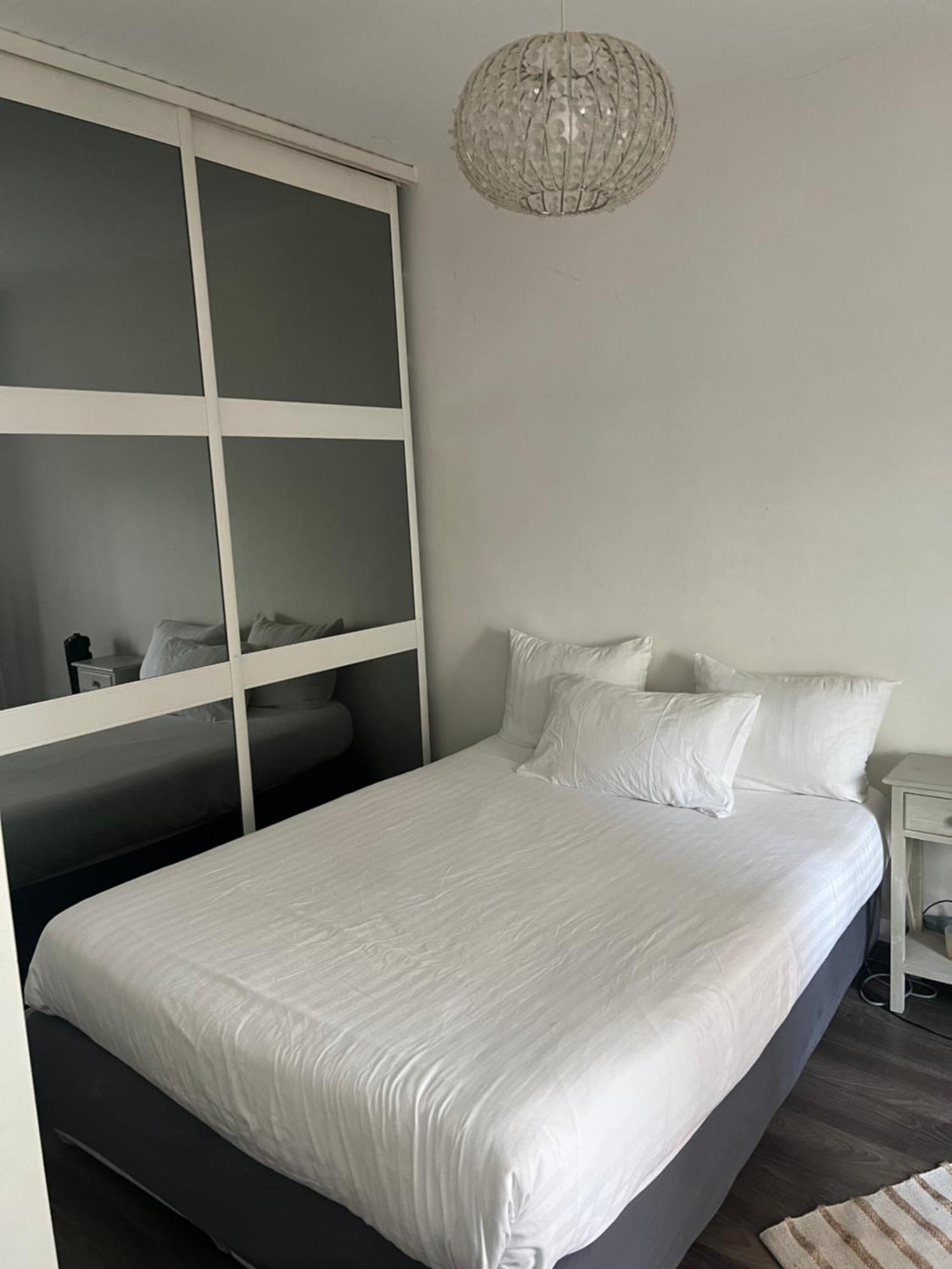 Le Nid Douillet En Plein Centre Apartment ลูวาลัวเปแรต์ ภายนอก รูปภาพ