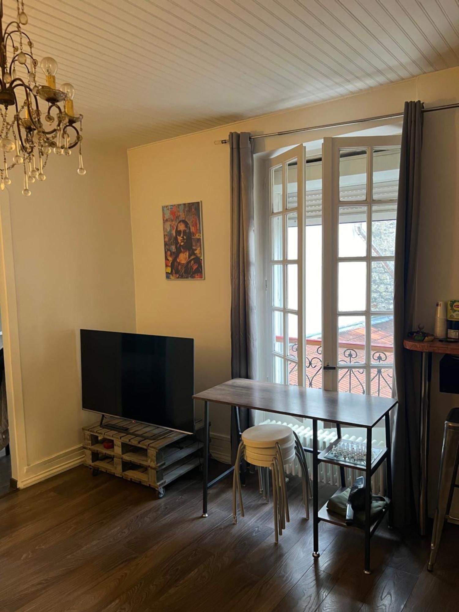 Le Nid Douillet En Plein Centre Apartment ลูวาลัวเปแรต์ ภายนอก รูปภาพ